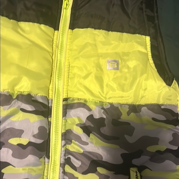 Yellow and Black Sporty Vest with High Collar - Picture 2 of 6